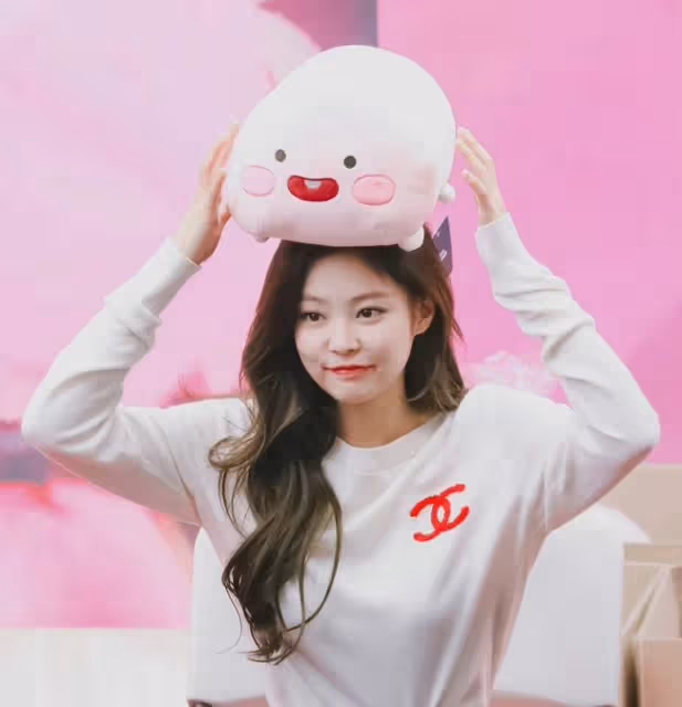 BLACKPINK成員Lisa確診新冠, 其餘成員已自覺隔離