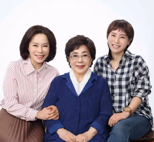 韓國難得的自然美,為當演員隱瞞婚史,花容月貌只能演奶奶