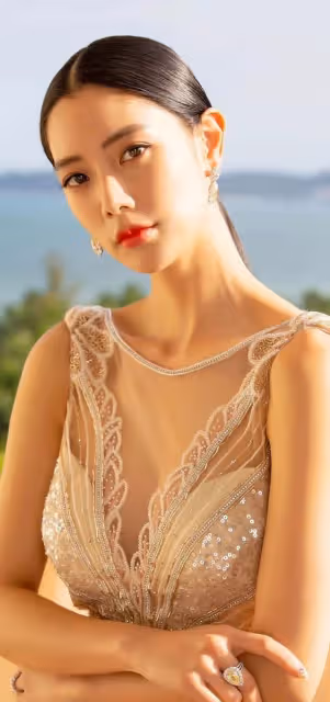 「韓國第一美女」李成敏，黃金比例迷人身材，一雙美腿像開了特效