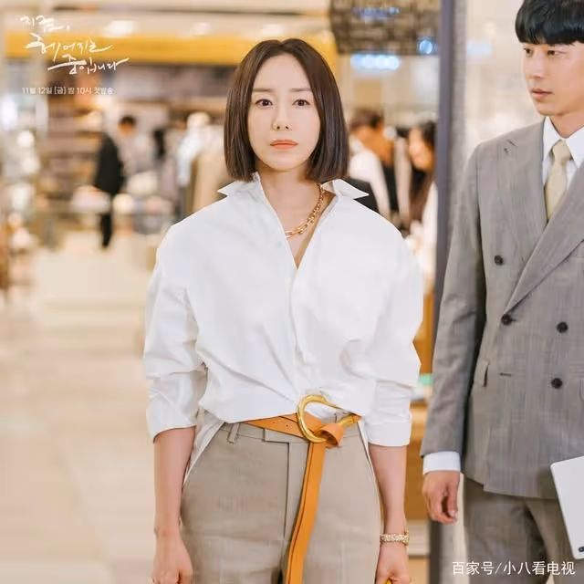 這些美女演員在忙啥？「眼淚女王」尹晶喜復出，「美七」打高爾夫