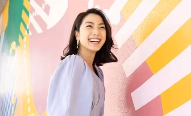 爸爸秦沛的驕傲！TVB星二代姜麗文演技終獲肯定，父女大為感動