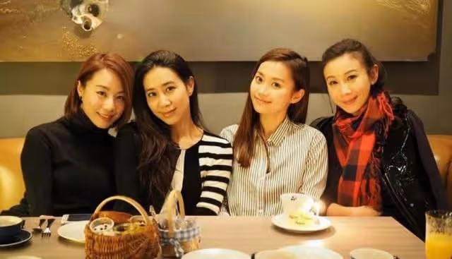 殘酷！香港女星傅穎曝當年組合解散過程，稱還曾被迫做擦邊球動作