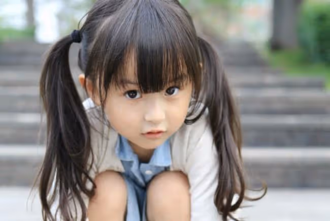 「小羋月」2歲出道年入百萬，顏值太高被禁止整容，如今怎樣了？