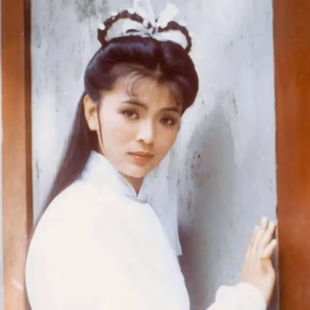 年輕時國色天香,老了以後顏值崩塌,這五位女星讓人認不出