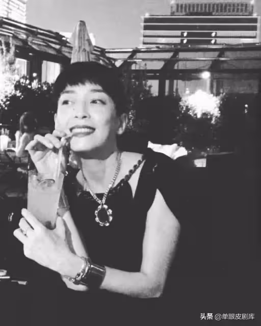 丈夫跟著她改姓，這個女人的一生都不簡單