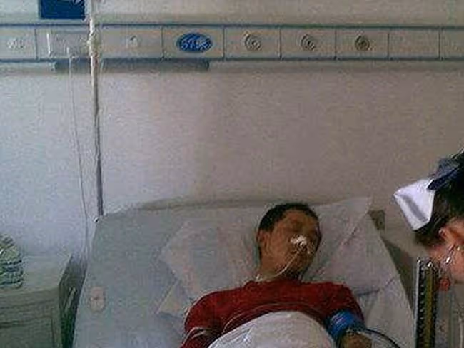 6歲女兒離家出走，12年後丈夫病逝，妻子整理遺物才知當年原委