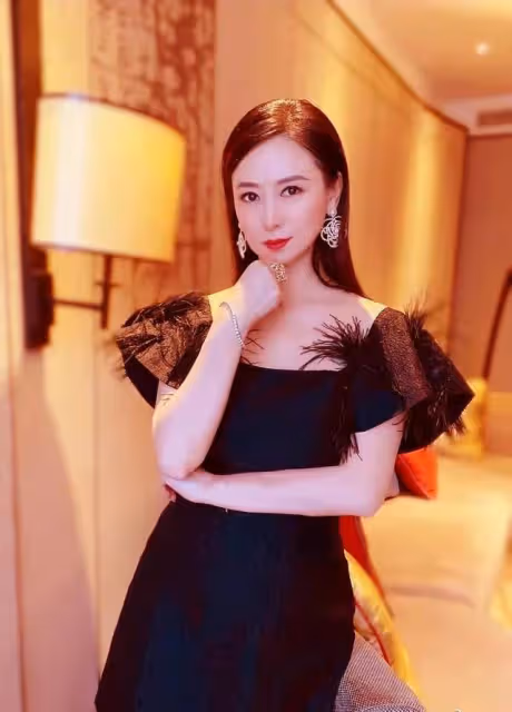 翁虹：當你們提起任達華和徐錦江時，請忽略幸福的我
