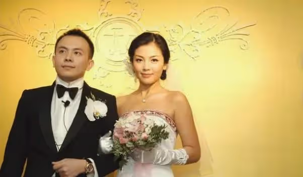 曾經的「京城四少」，入獄，離婚，為愛隱退，王珂因劉濤躺贏？