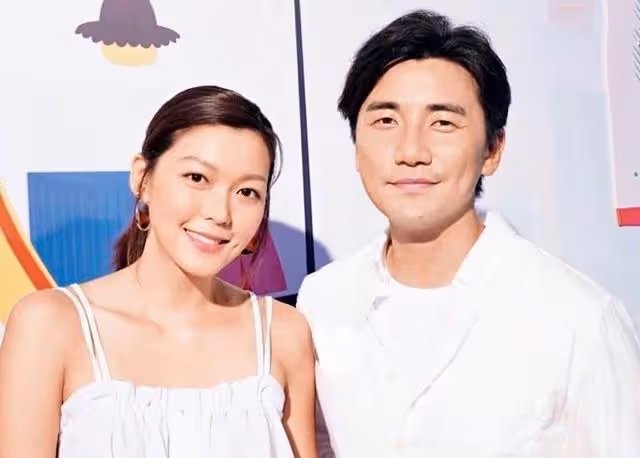 恭喜！香港著名女星懷孕9個月臨盆在即，穿5厘米高跟鞋堅持工作