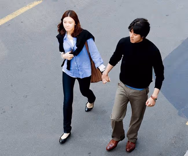 韓國渣男李東健：拍一部戲愛一個女演員，總能讓合作對手變成女友