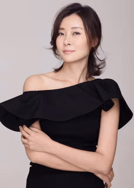 「京圈紅星」柯藍的肆意人生，家世堪比韓雪，49歲孑然一身