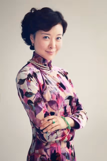 「京圈紅星」柯藍的肆意人生,家世堪比韓雪,49歲孑然一身