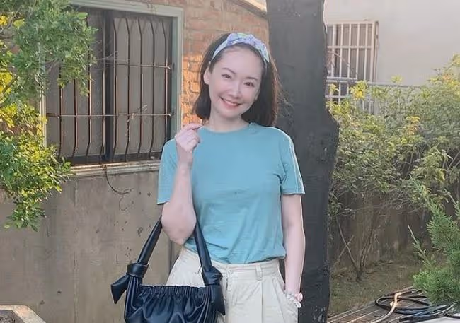 45歲女星宣布戀情！擔心自己生不出孩子，現已與小7歲男友同居