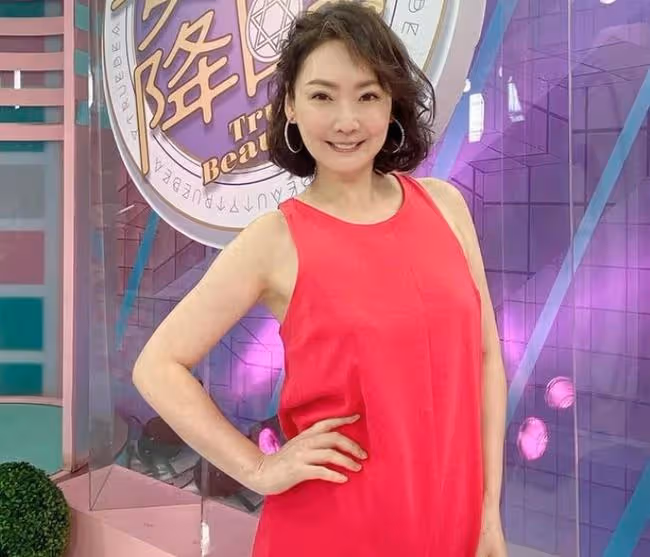 45歲女星宣布戀情！擔心自己生不出孩子，現已與小7歲男友同居