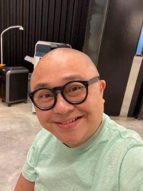 TVB男星自曝獲女粉求助說媒，見面成功有十萬報酬，結婚再給百萬