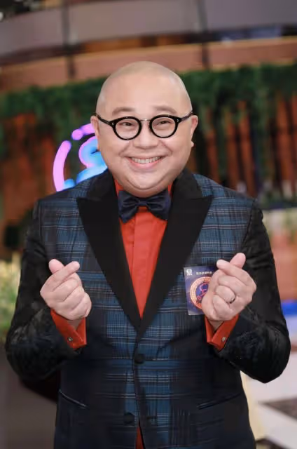TVB男星自曝獲女粉求助說媒，見面成功有十萬報酬，結婚再給百萬