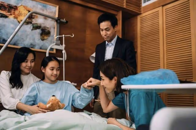 TVB著名花旦已回國隔離，將參加頒獎典禮角逐，有望首度獲封視後