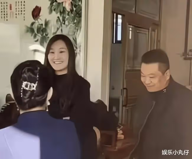 陳亞男發視頻求放過！稱自己是朱家好兒媳，網友：又要直播帶貨了