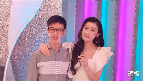 亞視和TVB真正的女神,2個角色火遍大江南北,51歲為養子操碎了心