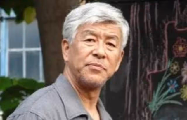 張洪傑:帶著病妻拍戲,被子女掏空積蓄,曾坦言:身後有十幾匹狼