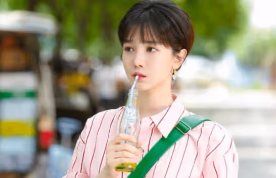 憑藉好身材出圈的她，如今靠綜藝終於走紅，陳小紜的這一路屬實不易！