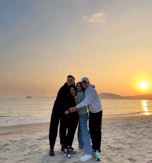 不避嫌!TVB小花陳瀅回港即約緋聞男友周嘉洛,相約看日落超浪漫