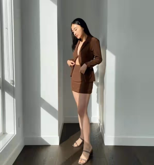 不避嫌!TVB小花陳瀅回港即約緋聞男友周嘉洛,相約看日落超浪漫