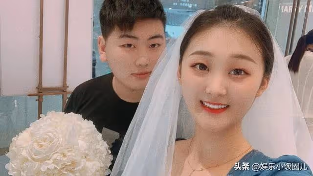 陳亞男直播帶貨受阻，攜父母回家受冷落，這回是跟大衣哥徹底鬧掰