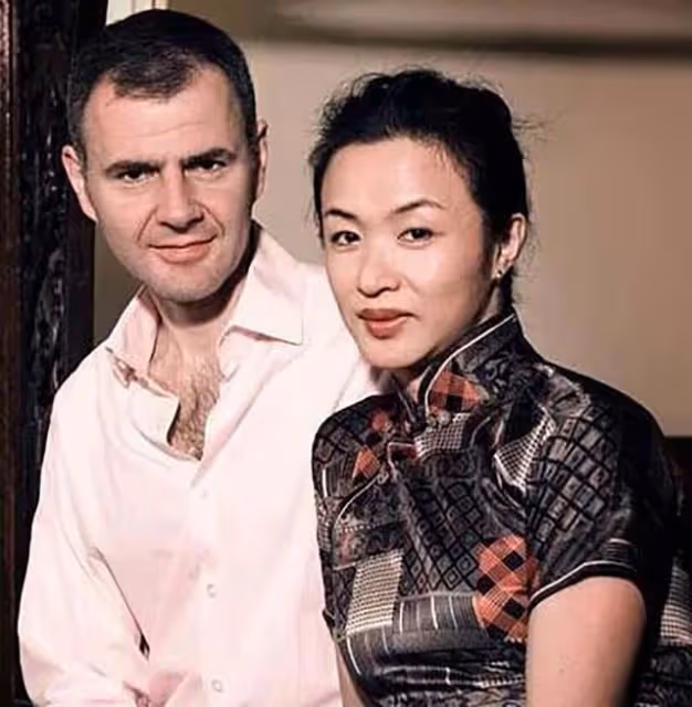 為領養兒子和丈夫離婚,如今21年過去了,金星的三個孩子怎樣了?