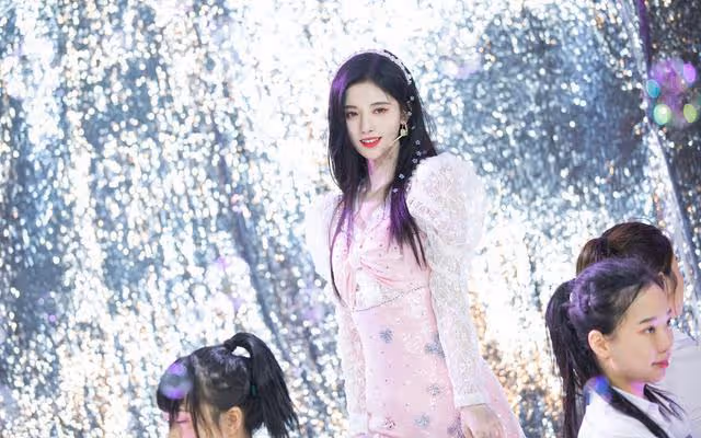 王思聰得不到女人，把中東土豪迷的團團轉，四千年美女有何魅力？