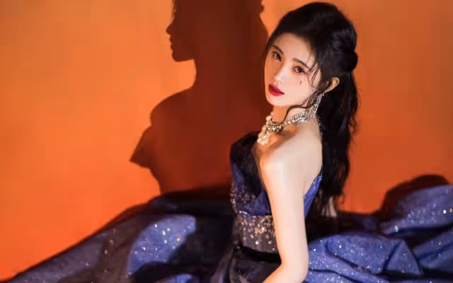王思聰得不到女人，把中東土豪迷的團團轉，四千年美女有何魅力？