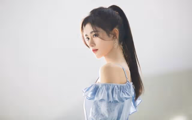 王思聰得不到女人，把中東土豪迷的團團轉，四千年美女有何魅力？