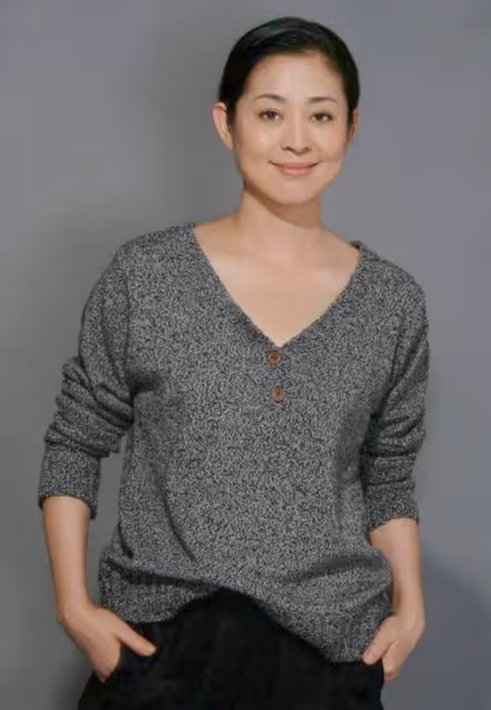 著名演員郭達:娶大一歲的妻子也幸福,一番話曾讓蔡明眼含淚水