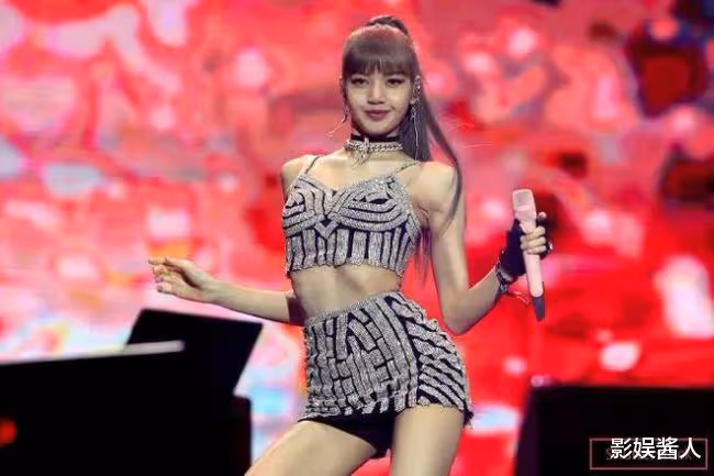 lisa確診消息一出，粉絲為什麼互相罵起來了，韓娛怕不是要完了吧