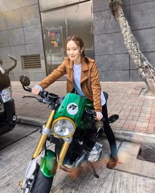 火速上位！女星獲TVB高層力捧，《拳王》里與兩位小生有感情線