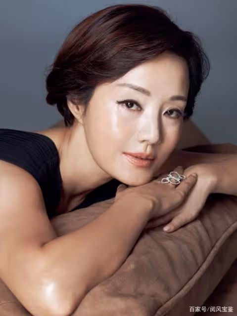 她的美被吟誦了一輩子，驚濤駭浪般的人生，63歲默默演著電視劇