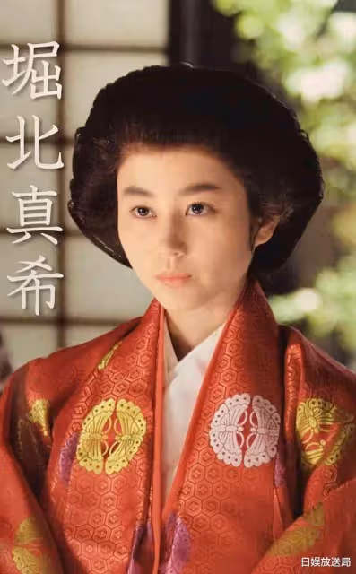 盤點「日劇吧四大台柱」一路走來的演藝歷程之為愛退圈的堀北真希