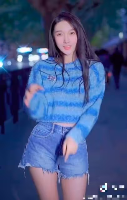 都美竹劇組拍戲曝光，每晚直播禮物收到手軟，發文稱退學準備藝考