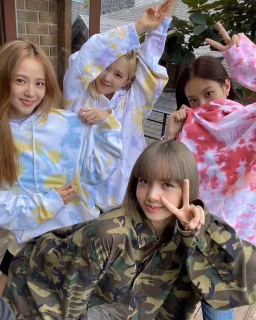 LISA確診新冠！BLACKPINK其餘成員均為陰性，暫停活動！