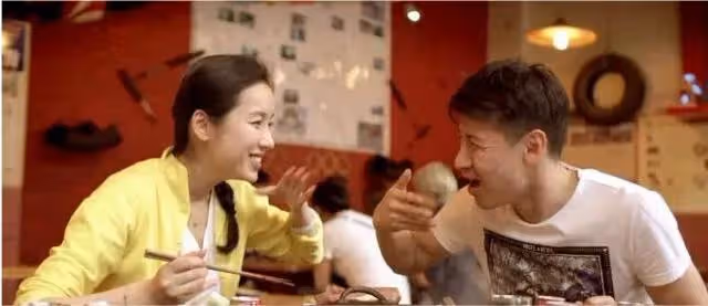 胡歌的夢中情人,一頓火鍋吃進了豪門,呂一是如何上位的?