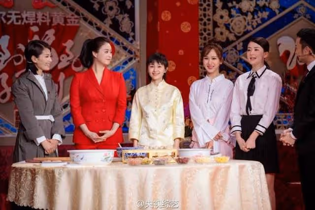歡樂頌五美與倪萍的淵源，楊紫獲盛讚王子文被催婚，喬欣竟然撞臉
