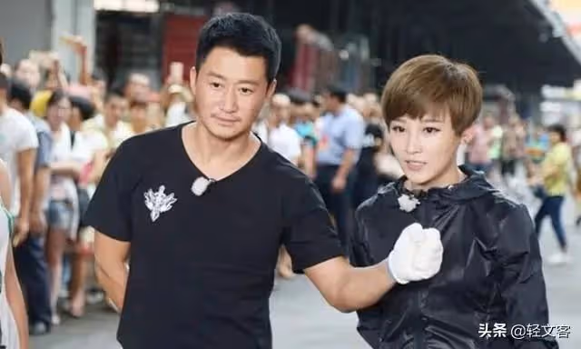 謝楠追星吳京反被撩，《戰狼》背後的女人多痴情：電影賠了我養你