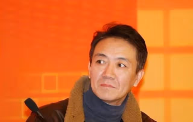 沒想到戲裡嚴厲正直的李雲龍，戲外不過是個「偽君子」罷了