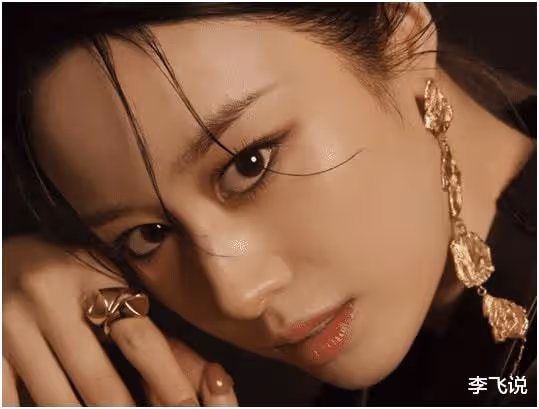 韓國女神朴智妍，和iu是十年摯友，王思聰視她為女神