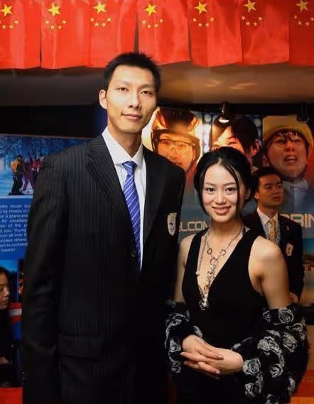 體操女神19歲退役當演員,被稱為體壇第一美女,37歲表白易建聯