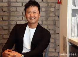 曾經往來都是大咖，張東健的「管家」朋友今何在？房屋已封7次