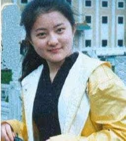 金銘:9歲成「瓊瑤女郎」,41歲依舊單身,她為何活得如此灑脫