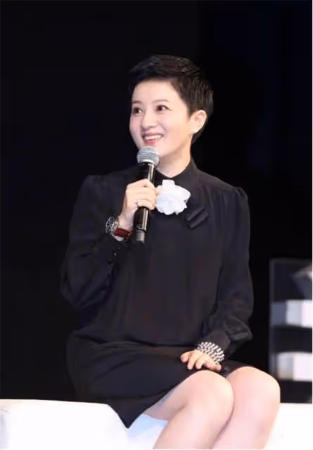 金銘:9歲成「瓊瑤女郎」,41歲依舊單身,她為何活得如此灑脫