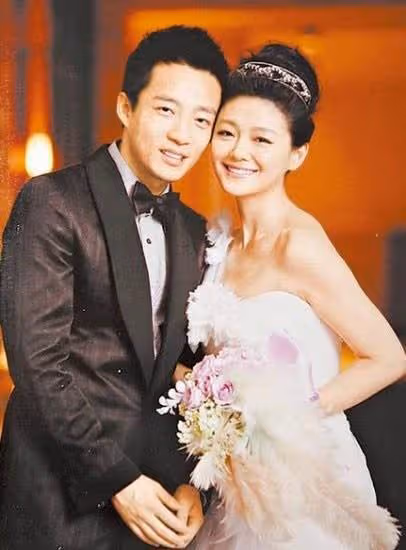 中國首富的「炮轟」，王思聰和汪小菲的罵戰，已暗示和大S的結局