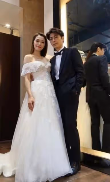 回歸有望？《愛回家》兩大婚禮舉行在即，周嘉洛驚現眾人大合照中